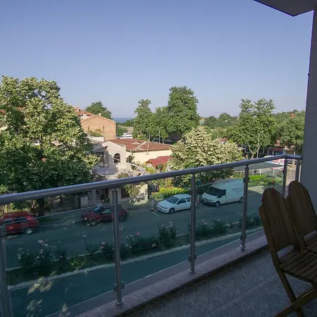 Appartement Dimo *